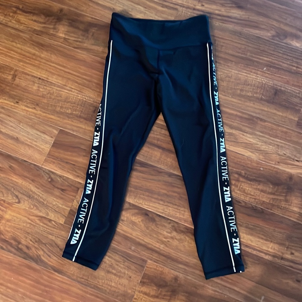 Zyia leggings